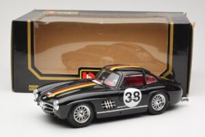 Mercedes 300 SL #38 1954 Bburago 1:18 3015-M1 Kov – obrázok 8 z 8