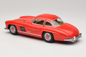 Mercedes 300 SL Gullwing Červený Minichamps 1:18 180039001 Kov – obrázok 7 z 8