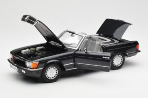 Mercedes 300 SL R107 Čierny Pearl Edícia Dealer Norev 1:18 B66040678 Kov – obrázok 2 z 10