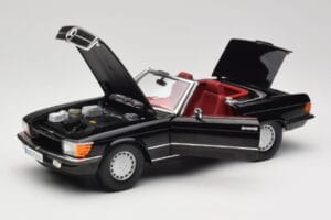 Mercedes 300 SL R107 Čierny Norev 1:18 183511 Kov – obrázok 2 z 8