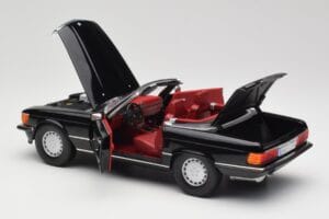 Mercedes 300 SL R107 Čierny Norev 1:18 183511 Kov – obrázok 5 z 8