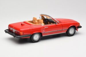 Mercedes 300 SL R107 Červený Norev 1:18 B66040623 Kov – obrázok 3 z 8