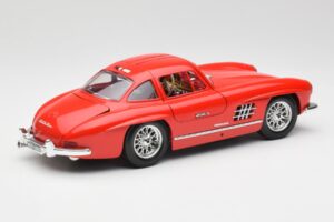 Mercedes 300 SL Červený Bburago 1:18 3015 Kov – obrázok 3 z 8
