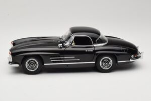 Mercedes 300 SL W198 Roadster With Hardtop Čierny Minichamps 1:18 180039040 Kov – obrázok 4 z 8