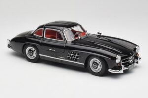 Mercedes 300 SL W198 Čierny Minichamps 1:18 180039004 Kov – obrázok 6 z 8