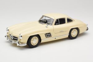 Mercedes 300 SL W198 Krémový Minichamps 1:18 110037212 Kov