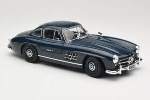 Mercedes 300 SL W198 Gullwing Tmavomodrý Minichamps 1:18 110037216 Kov – obrázok 6 z 8
