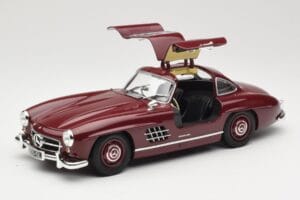 Mercedes 300 SL W198 Gullwing Tmavočervený Minichamps 1:18 110037218 Kov – obrázok 2 z 8