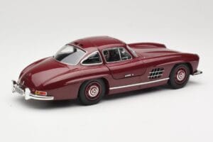 Mercedes 300 SL W198 Gullwing Tmavočervený Minichamps 1:18 110037218 Kov – obrázok 3 z 8