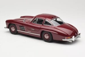 Mercedes 300 SL W198 Gullwing Tmavočervený Minichamps 1:18 110037218 Kov – obrázok 7 z 8