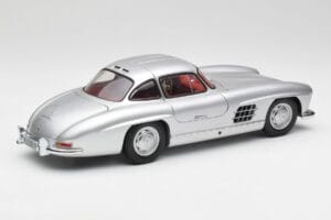 Mercedes 300 SL W198 Gullwing Strieborný Minichamps 1:18 180039000 Kov – obrázok 3 z 8
