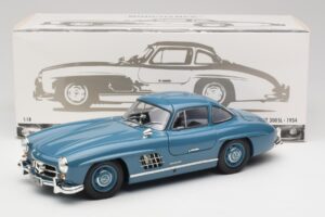 Mercedes 300 SL W198 Svetlo Modrý Minichamps 1:18 180039007 Kov – obrázok 8 z 8