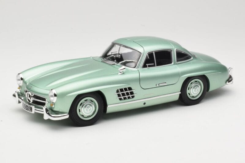 Mercedes 300 SL W198 Gullwing Light Green Metallic Minichamps 1:18 110037221 Kov