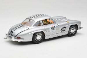 Mercedes 300 SL W198 #295 1954 Bburago 1:18 32813 Kov – obrázok 3 z 8