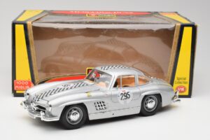 Mercedes 300 SL W198 #295 1954 Bburago 1:18 32813 Kov – obrázok 8 z 8