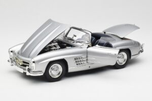 Mercedes 300 SL W198 Roadster Silver Metallic Minichamps 1:18 180039030 Kov – obrázok 2 z 8