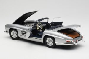 Mercedes 300 SL W198 Roadster Silver Metallic Minichamps 1:18 180039030 Kov – obrázok 5 z 8