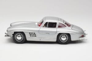 Mercedes 300 SL W198 Gullwing Silver Šedý Bburago 1:18 3513 Kov – obrázok 5 z 8