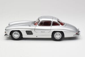 Mercedes 300 SL W198 Gullwing Strieborný Metalíza Minichamps 1:18 B66040379 Kov – obrázok 4 z 8