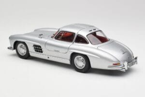 Mercedes 300 SL W198 Gullwing Strieborný Metalíza Minichamps 1:18 B66040379 Kov – obrázok 7 z 8