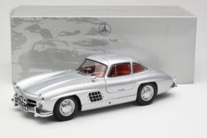 Mercedes 300 SL W198 Gullwing Strieborný Metalíza Minichamps 1:18 B66040379 Kov – obrázok 8 z 8