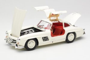 Mercedes 300 SL W198 Biely Minichamps 1:18 180039006 Kov – obrázok 2 z 8
