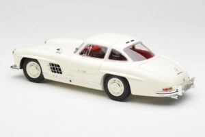 Mercedes 300 SL W198 Biely Minichamps 1:18 180039006 Kov – obrázok 7 z 8