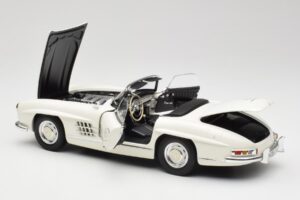 Mercedes 300 SL W198 Roadster Biely So Soft Top Strechou Minichamps 1:18 180039034 Kov – obrázok 6 z 9