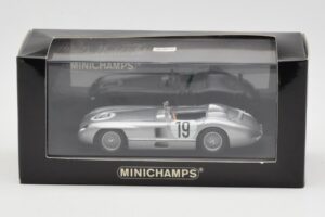 Mercedes 300 SLR #19 P. Levegh / J. Fitch 24 Hours of Le Mans 1955 Minichamps 1:43 432553000 Kov – obrázok 4 z 4