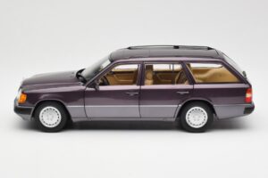 Mercedes 300D S124 T-Model Bornit Edícia Dealer Norev 1:18 B66040701 Kov – obrázok 4 z 8
