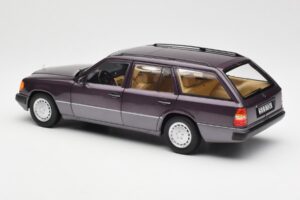 Mercedes 300D S124 T-Model Bornit Edícia Dealer Norev 1:18 B66040701 Kov – obrázok 7 z 8