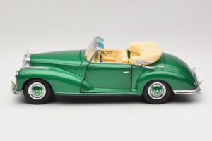 Mercedes 300S Cabriolet Green Metallic Maisto 1:18 52116 Kov – obrázok 4 z 7
