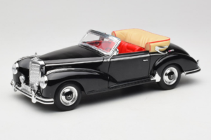 Mercedes 300S W188 Roadster Čierny Welly 1:18 801-3271398 Kov