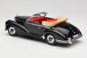 Mercedes 300S W188 Roadster Čierny Welly 1:18 801-3271398 Kov – obrázok 7 z 8