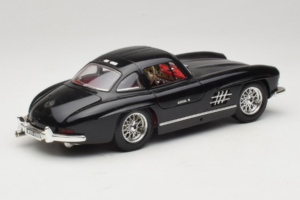 Mercedes 300SL Čierny Bburago 1:18 3015-M3 Kov – obrázok 3 z 8