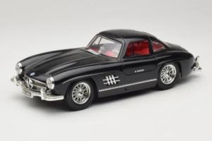 Mercedes 300SL Čierny Bburago 1:18 3015-M3 Kov