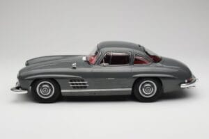 Mercedes 300SL W198 Gullwing Graphite Grey Norev 1:12 123852 Kov – obrázok 3 z 6
