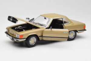 Mercedes 350 SL R107 Zlatý Sun Star 1:18 MB004 Kov – obrázok 2 z 8
