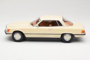 Mercedes 350 SLC C107 Biely Cult Models 1:18 CML049-1 Kov – obrázok 3 z 6