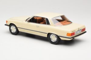 Mercedes 350 SLC C107 Biely Cult Models 1:18 CML049-1 Kov – obrázok 5 z 6