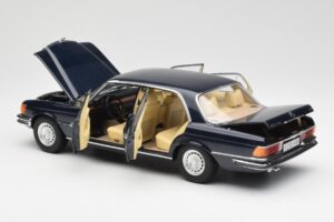 Mercedes 450 SEL 6.9 W116 Tmavomodrý Revell 1:18 8956 Kov – obrázok 5 z 8