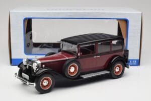 Mercedes 460 Nurburg W08 Čierny MCG 1:18 MCG18364 Kov – obrázok 6 z 6
