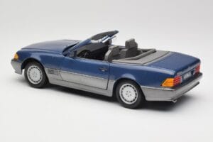 Mercedes SL 500 R129 Nautic Blue Metallic Revell 1:18 8081 Kov – obrázok 7 z 8