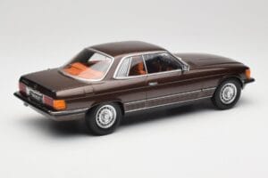 Mercedes 500 SLC C107 Beige Metallic KK-Scale 1:18 KKDC180851 Kov – obrázok 2 z 6