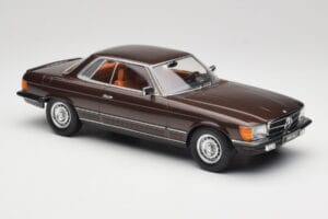 Mercedes 500 SLC C107 Beige Metallic KK-Scale 1:18 KKDC180851 Kov – obrázok 4 z 6