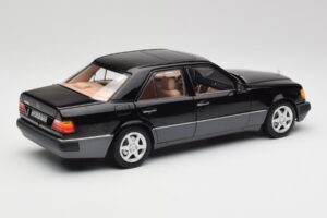 Mercedes 500E W124 Čierny Limitovaná Edícia Norev 1:18 183949 Kov – obrázok 3 z 12