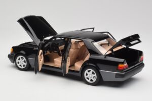 Mercedes 500E W124 Čierny Limitovaná Edícia Norev 1:18 183949 Kov – obrázok 5 z 12