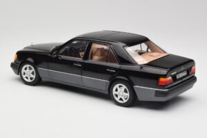 Mercedes 500E W124 Čierny Limitovaná Edícia Norev 1:18 183949 Kov – obrázok 7 z 12