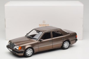 Mercedes 500E W124 Impala Metallic Norev 1:18 183954 Kov – obrázok 8 z 8