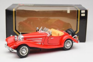 Mercedes 500K Roadster Červený Bburago 1:18 3020 Kov – obrázok 8 z 8